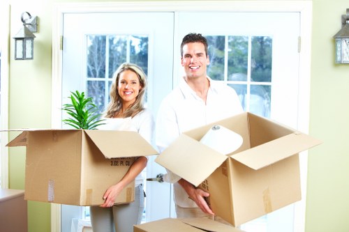 Packing and furniture loading support for a flat move in Westminster