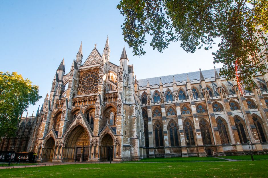 https://westminstermanandvan.org.uk/blog/sw1-removals-near-westminster-abbey-same-day-service/